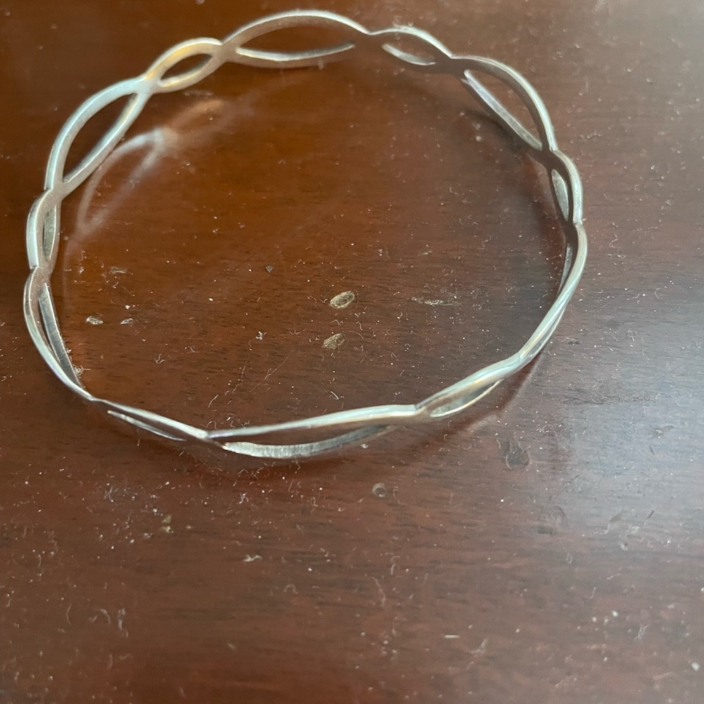 Elegant Silver Twisted Bangle Bracelet